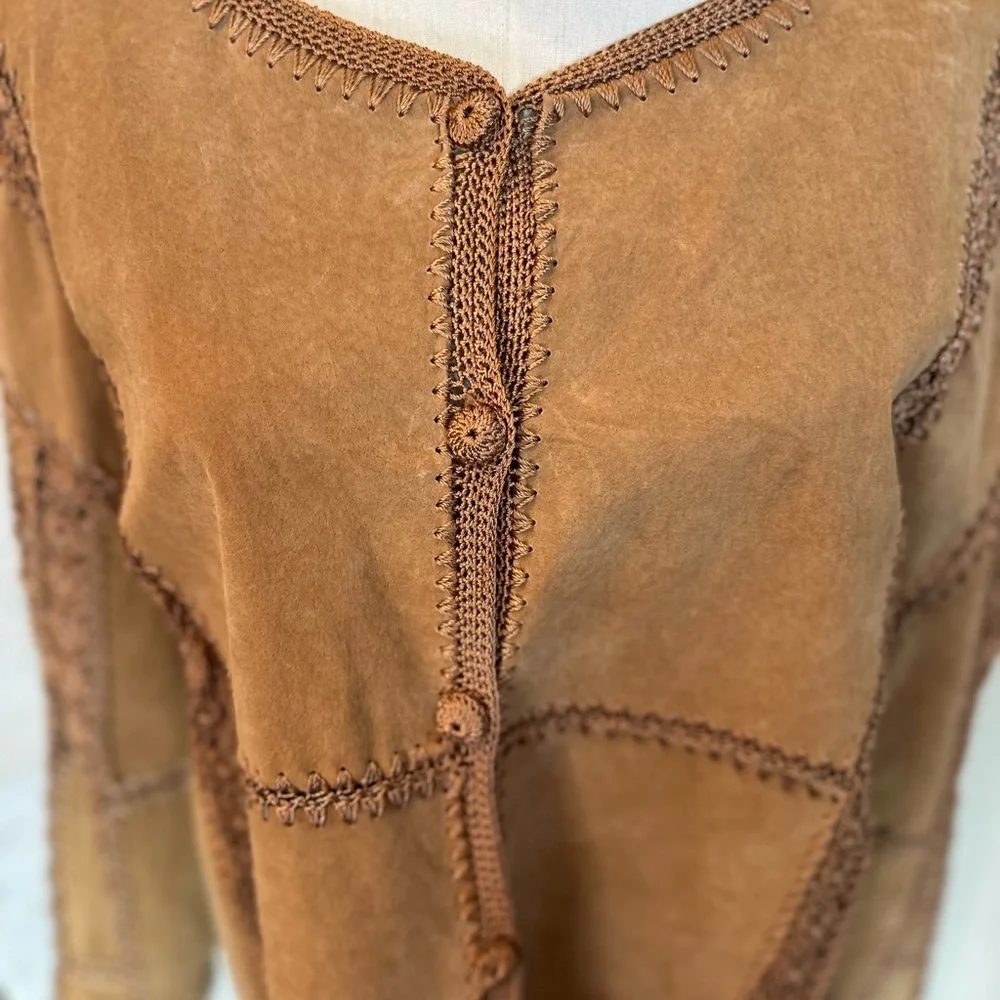 S.M.H vintage size 2X women’s leather$crochet jacket brown/ tan detailed sleeves